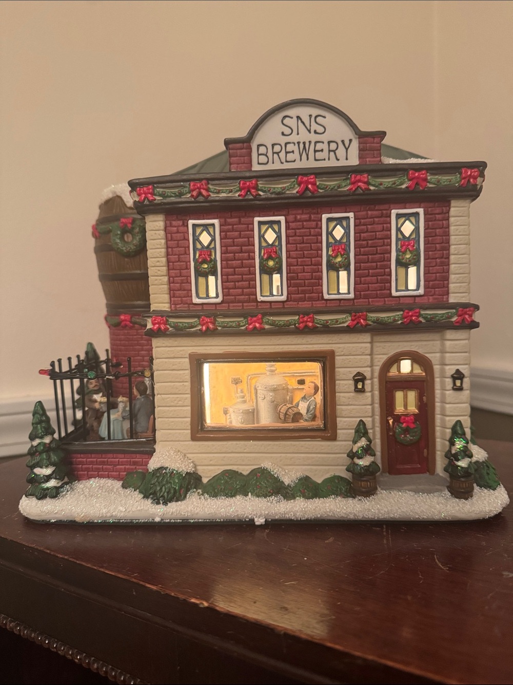 SNS Brewery Holiday Village House Decor - Red & White